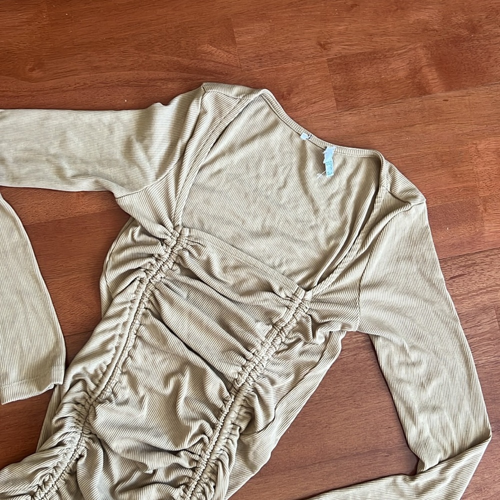 Princess Polly Ruched Dress - Picture 4 of 6